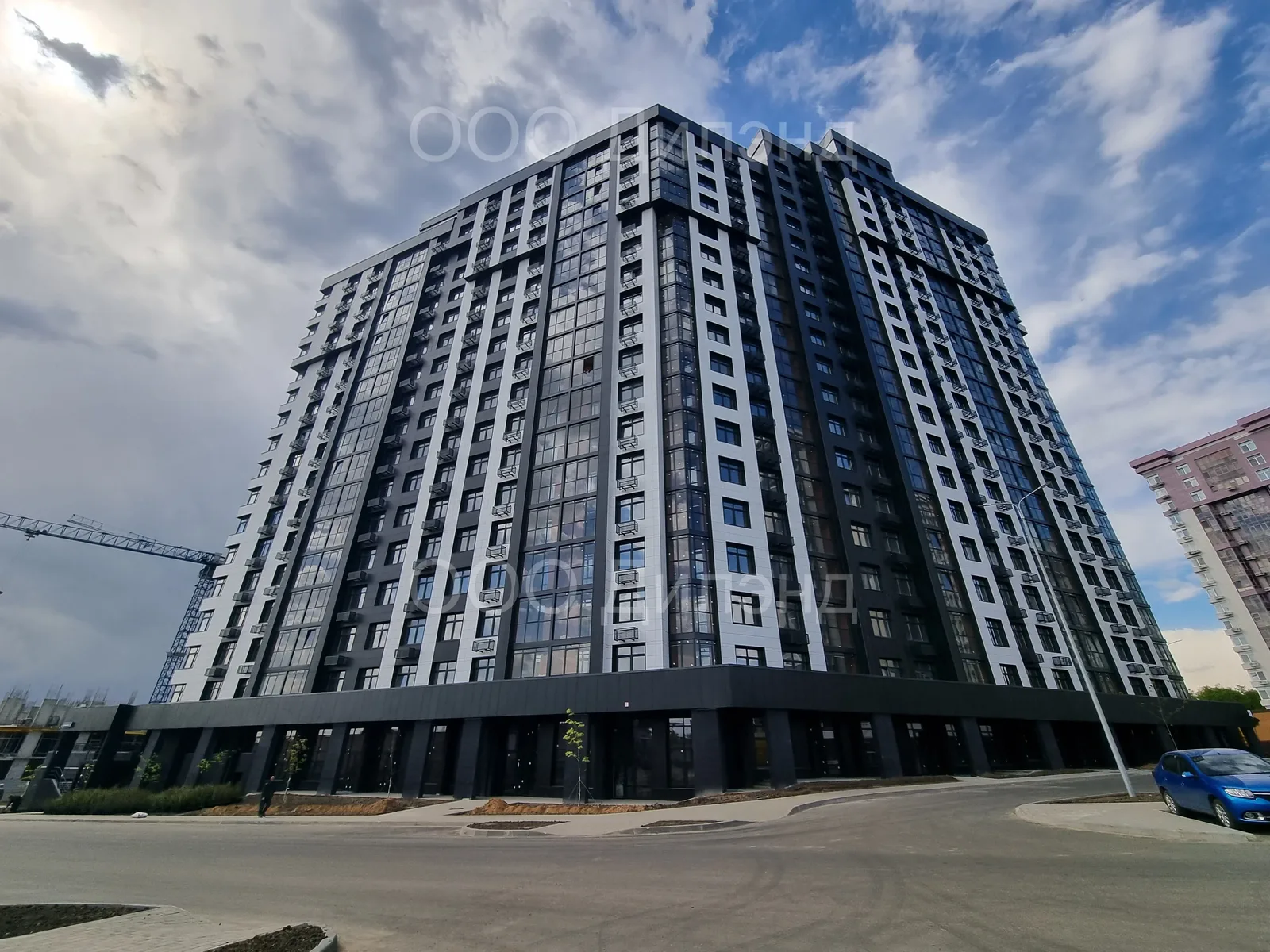 Компоненты вентилируемого фасада: керамогранит, утеплитель и мембрана